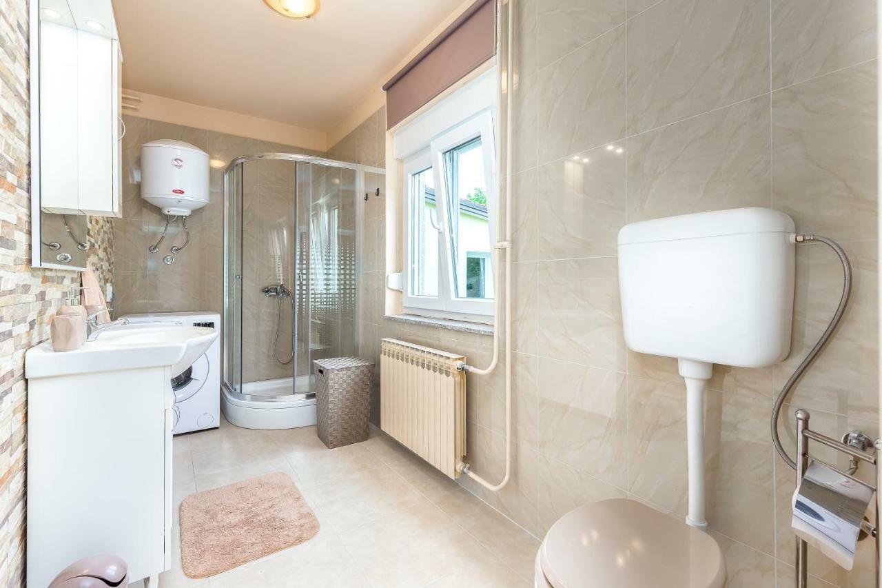 Apartman Lucia Rijeka Buitenkant foto